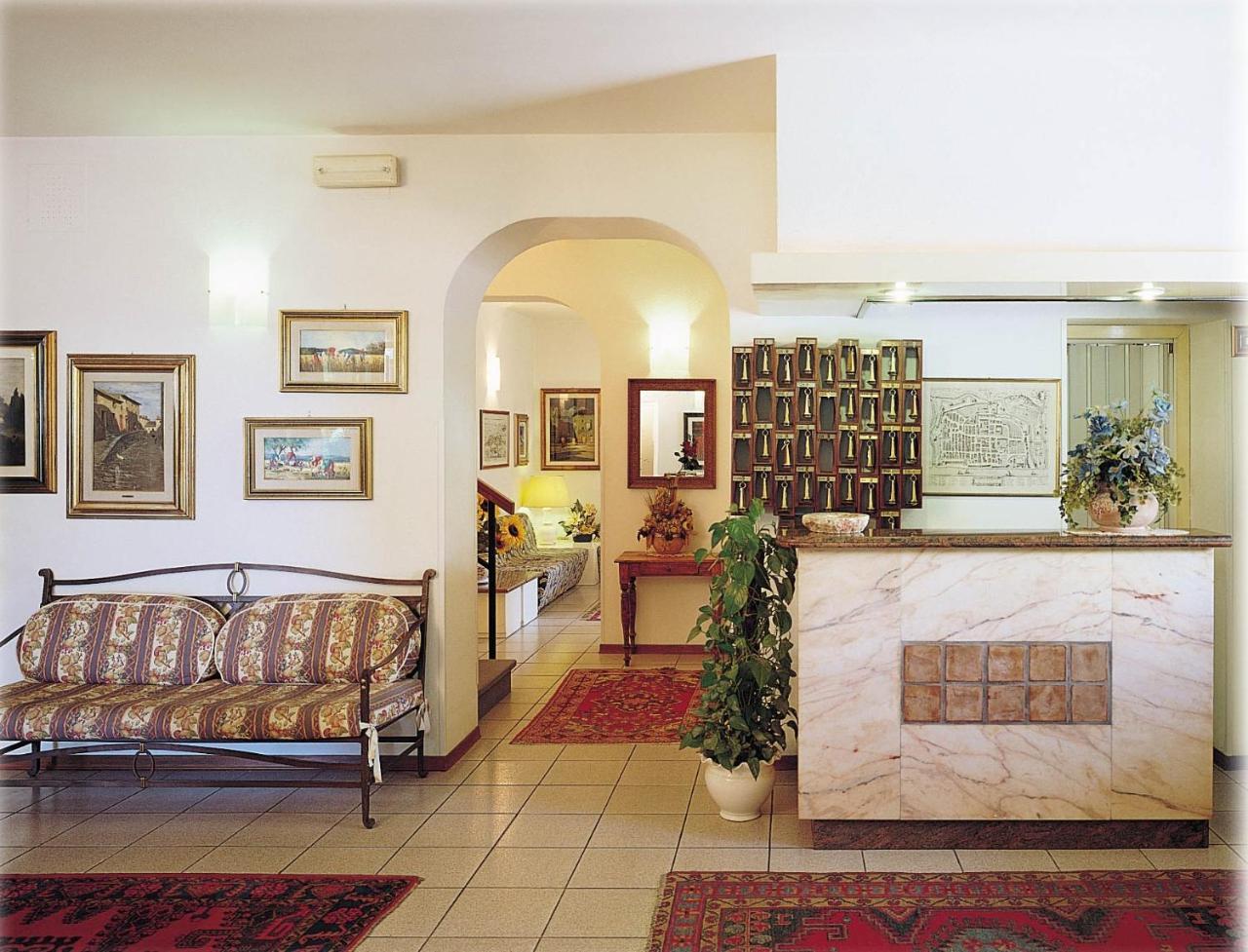 Hotel Angela Fano Extérieur photo