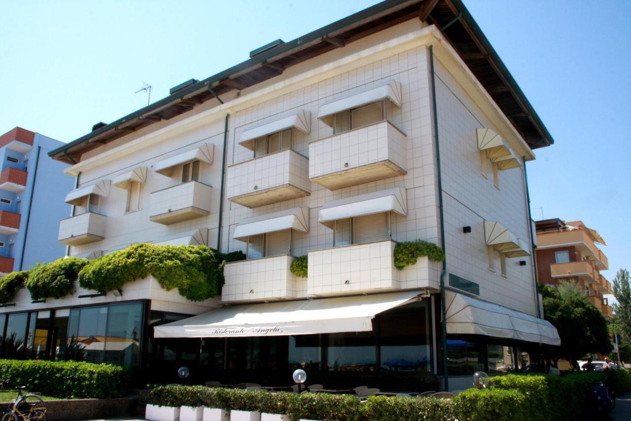 Hotel Angela Fano Extérieur photo